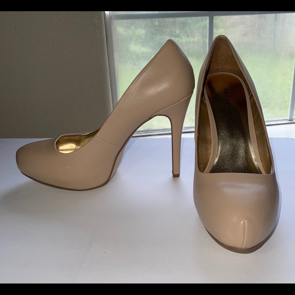 New: Madden Girl nude platform heels